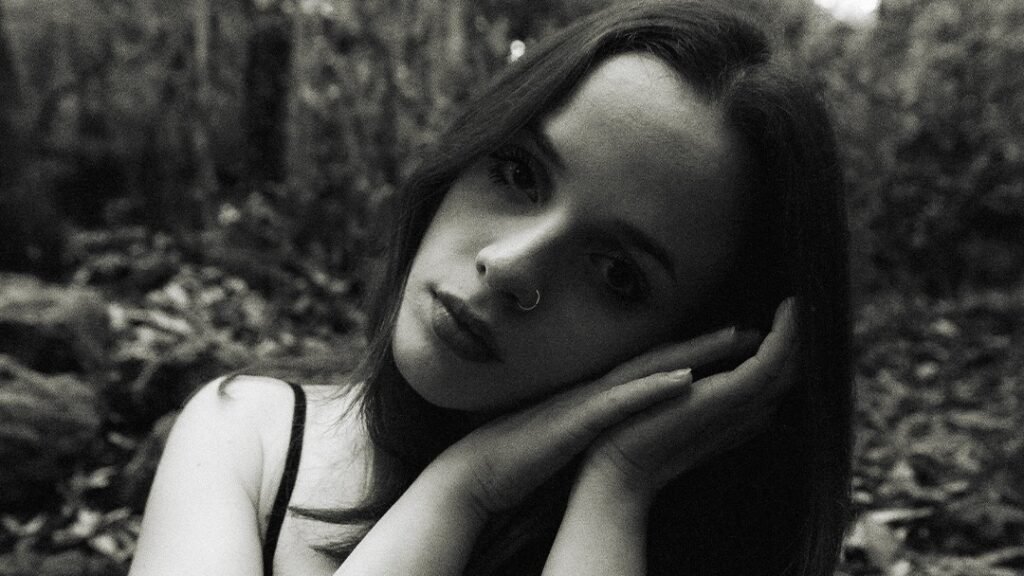 hf41g9uxs8qt roberta 20