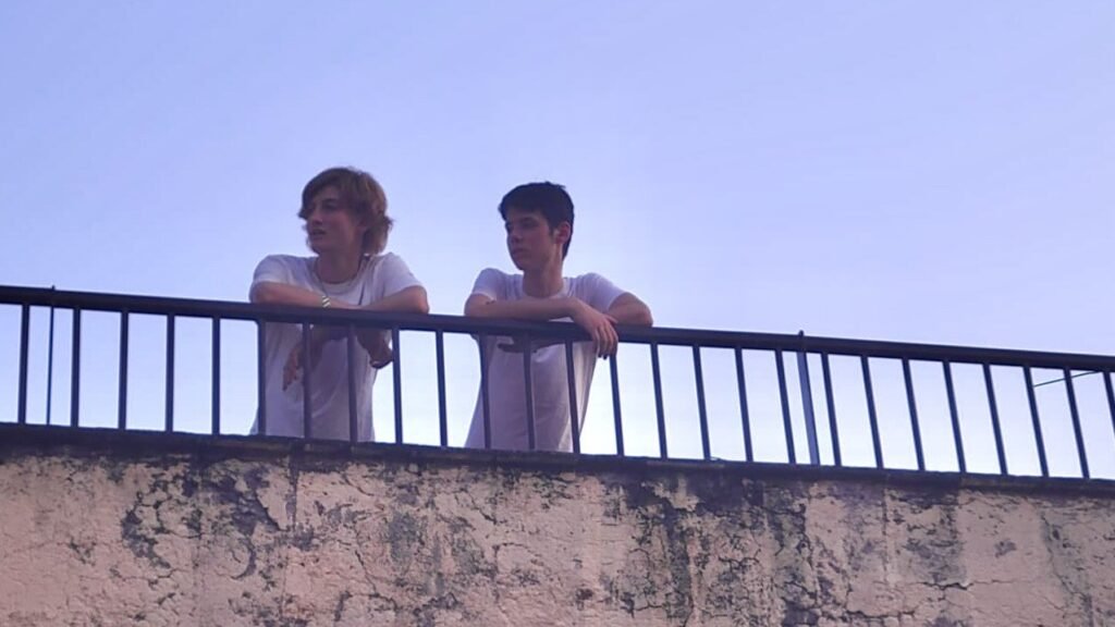 zlwjnsbhnleh b44c3c3c fed3 44a1 84cb efcaa75eaf1d